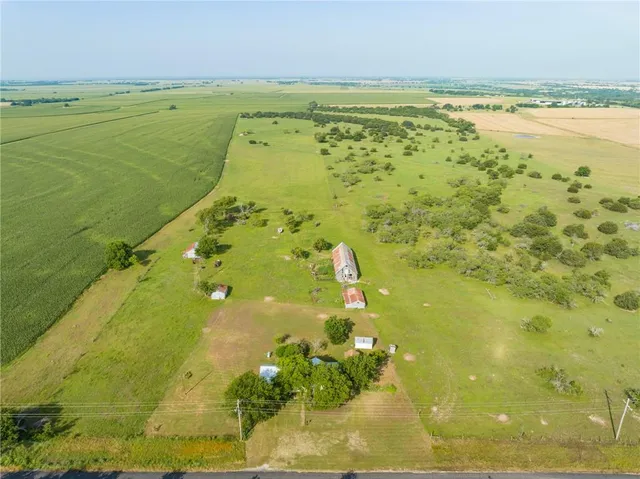 $1,900,000 | 16401 Cedar Rock Parkway, Crawford, TX 76638