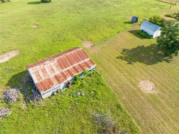 $1,900,000 | 16401 Cedar Rock Parkway, Crawford, TX 76638
