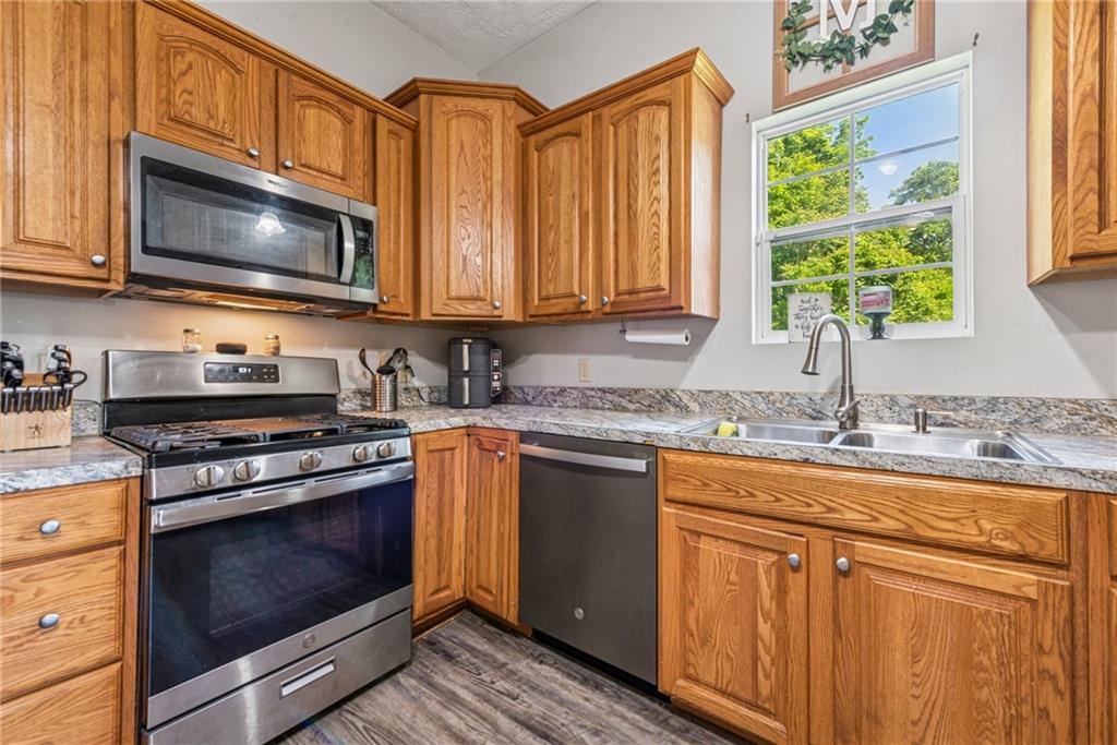 27 Richeyville Road Richeyville, PA 15358 - Photo 9 of 35