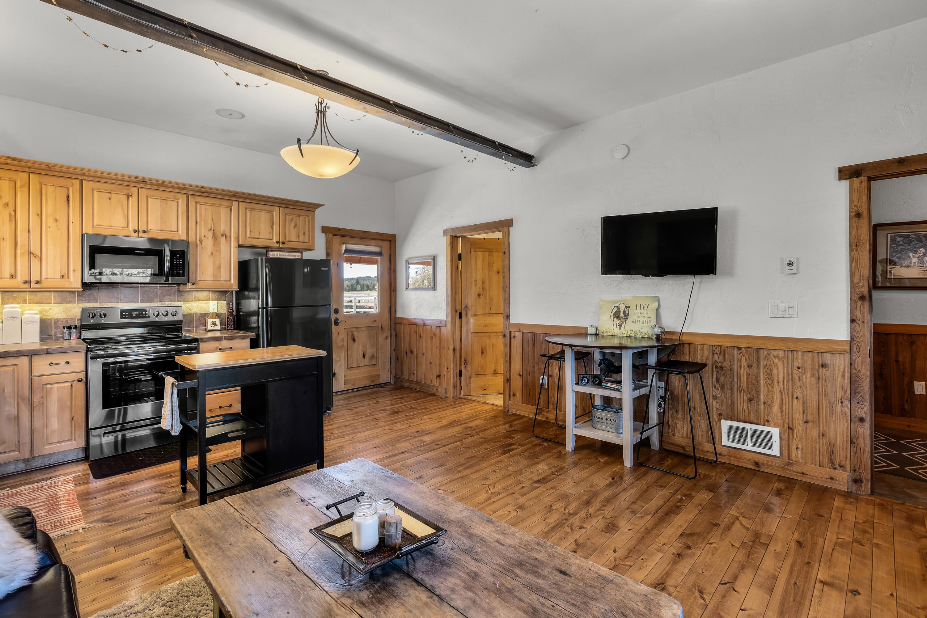 65161 Highland Road Bend, OR 97703 - Photo 58 of 66 2024_03_15_65151_highland_rd-42