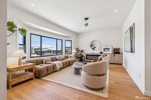$1,498,000 | 323 Chicago Way, San Francisco, CA 94112