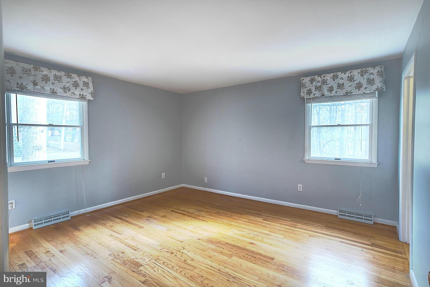 3939 Hodges Road Monkton, MD 21111 - Photo 12 of 30 Spac. Master Bedroom with Gleaming Hardwood Floors