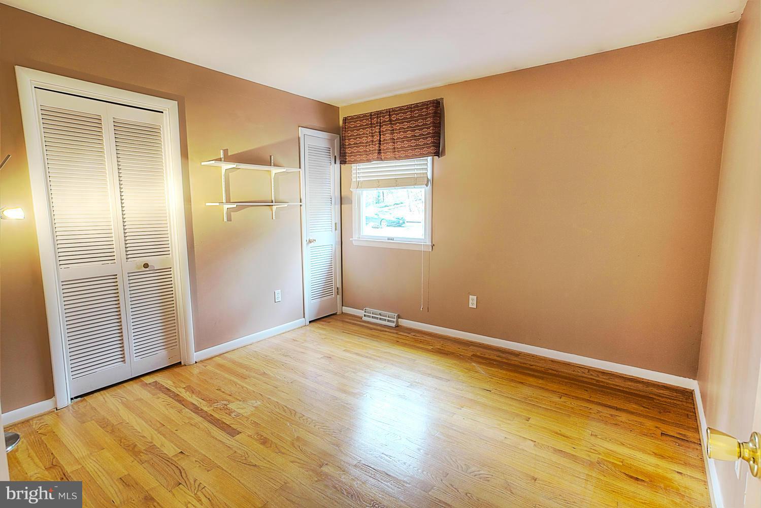 3939 Hodges Road Monkton, MD 21111 - Photo 16 of 30 Generous Size 3rd Bdrm, Hdwd Flrs, 2 Closets