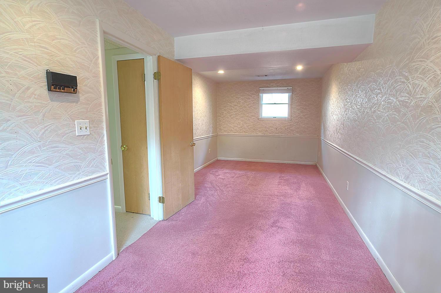 3939 Hodges Road Monkton, MD 21111 - Photo 18 of 30 Lrg LL 4th Bdrm, Recessed Lights, Priv. Entrance