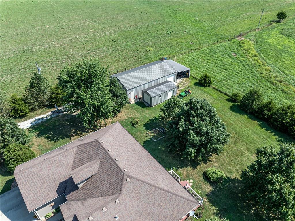 186 Northeast 901p Road Clinton, MO 64735 - Photo 8 of 47 Gallery Image 8
