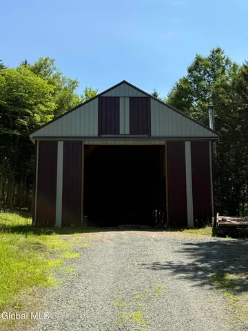 $150,000 | Undisclosed Address, Lake Pleasant, NY 12108