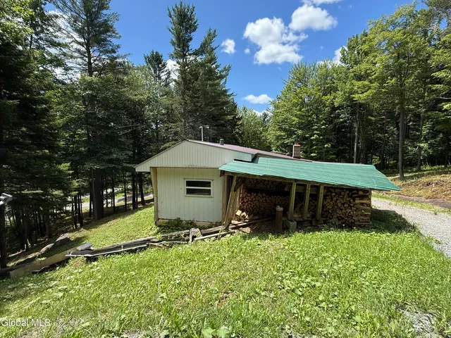 $150,000 | Undisclosed Address, Lake Pleasant, NY 12108