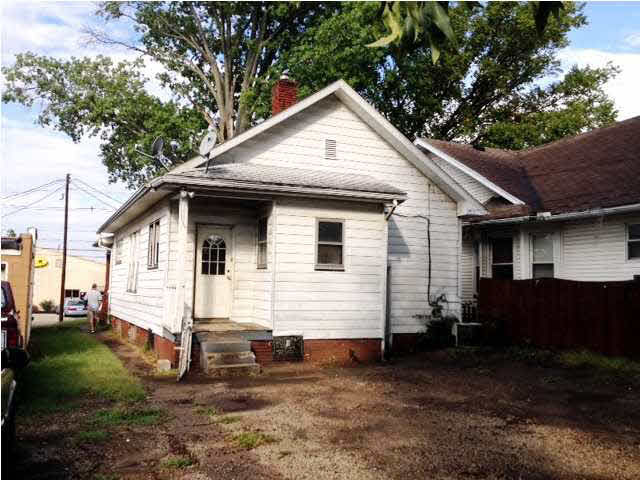 1807 Stringtown Road Evansville, IN 47711 - Photo 8 of 8 Gallery Image 8