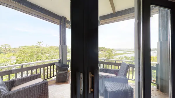 $3,384,000 | 268 Little Oak Island Drive, Folly Beach, SC 29439