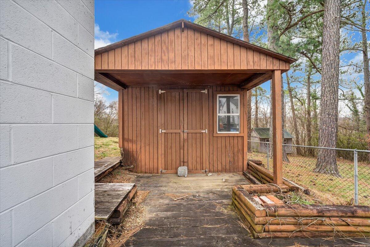209 Highland Road Vinton, VA 24179 - Photo 21 of 31 21-MIB09486