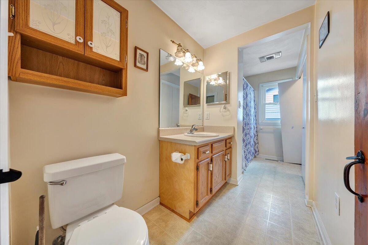 209 Highland Road Vinton, VA 24179 - Photo 9 of 31 09-MIB09450