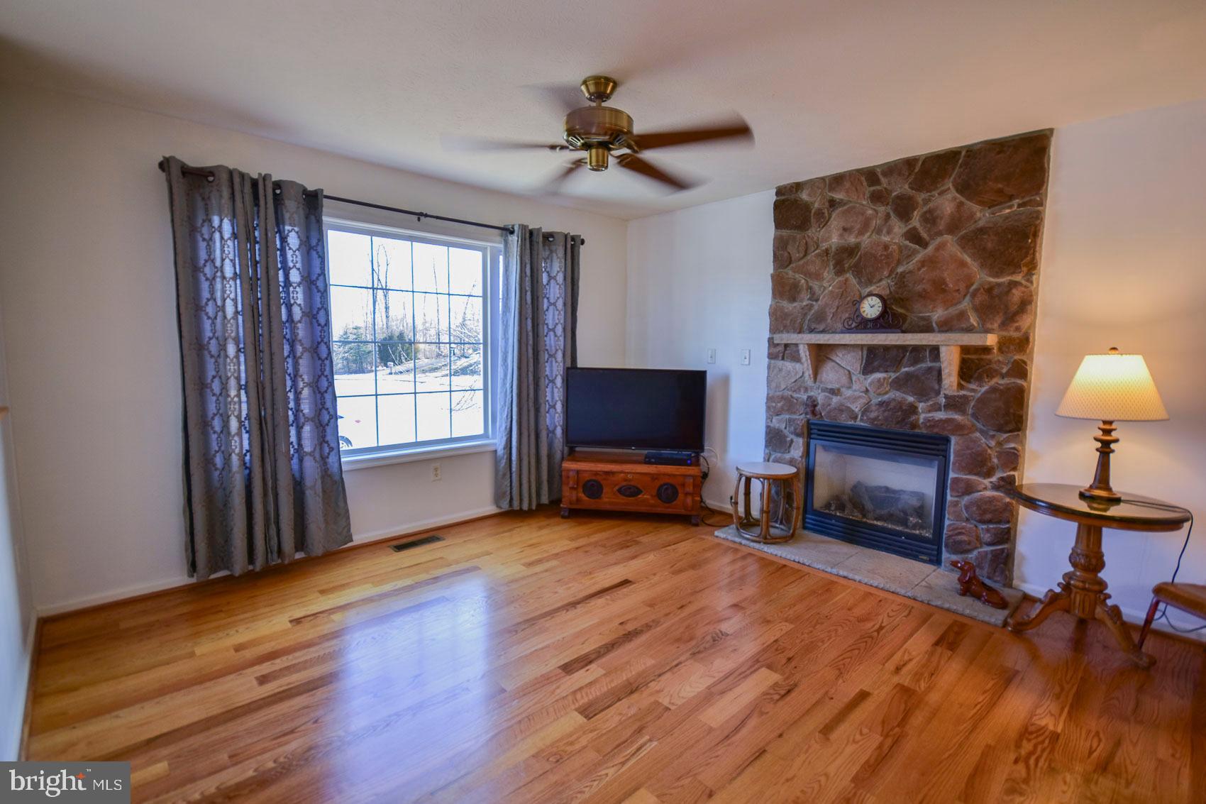 67 Raft Court Inwood, WV 25428 - Photo 5 of 53