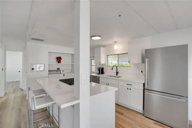 $159,800 | 840 East Foothill Boulevard, Unit 27, Azusa, CA 91702