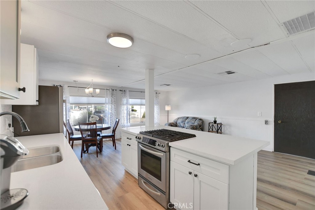 840 East Foothill Boulevard, Unit 27 Azusa, CA 91702 - Photo 17 of 30