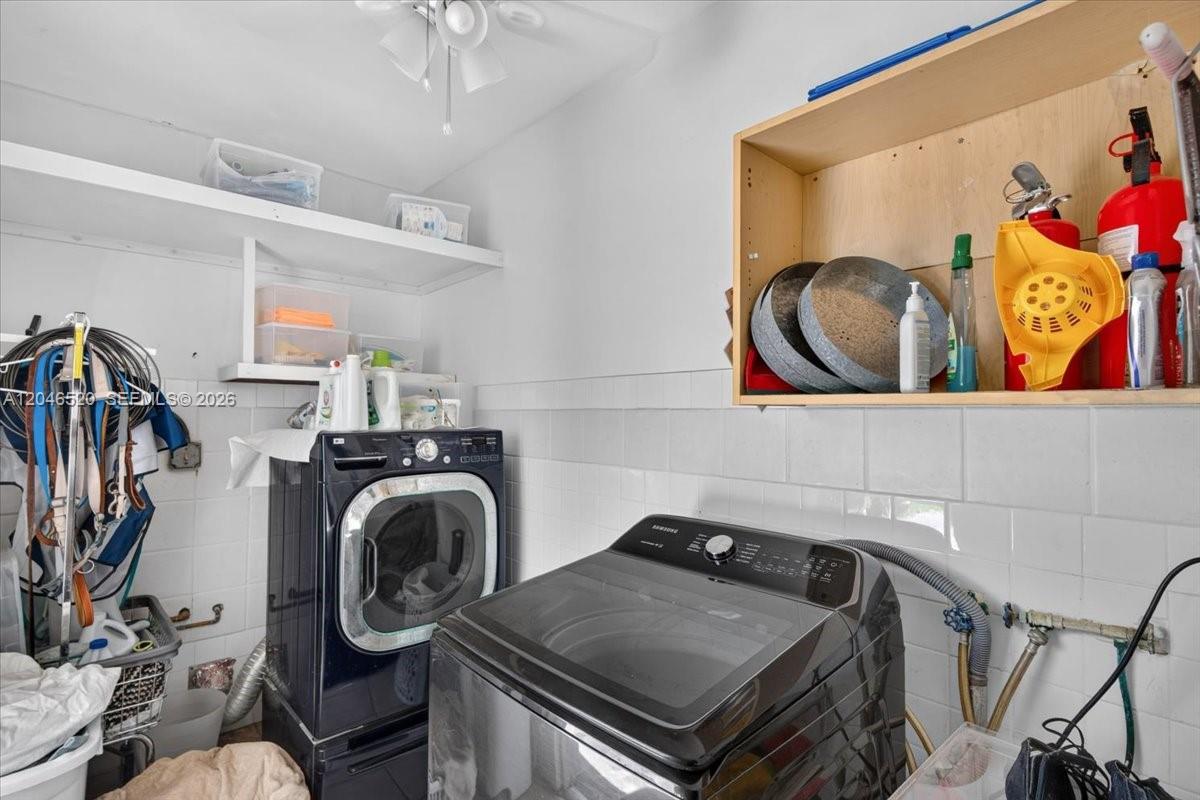 9841 Southwest 157th Terrace Miami, FL 33157 - Photo 14 of 54