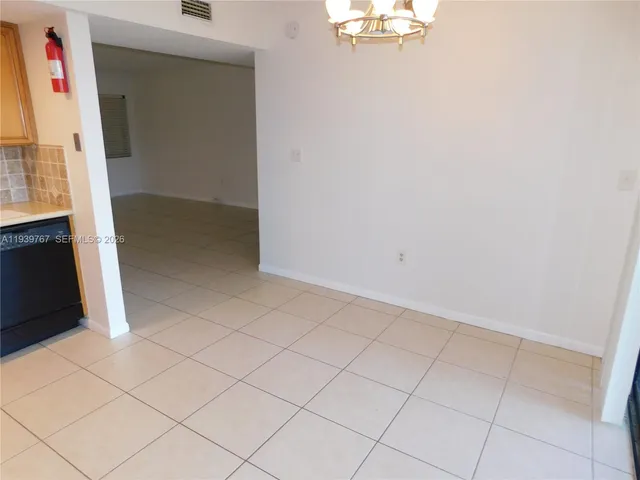 $2,500 | 8015 Southwest 107th Avenue, Unit 111, Miami, FL 33173