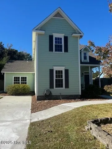 $2,200 | 625 Indian Wells Way, Wilmington, NC 28411