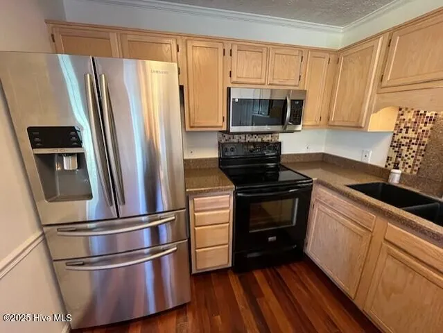 $2,200 | 625 Indian Wells Way, Wilmington, NC 28411