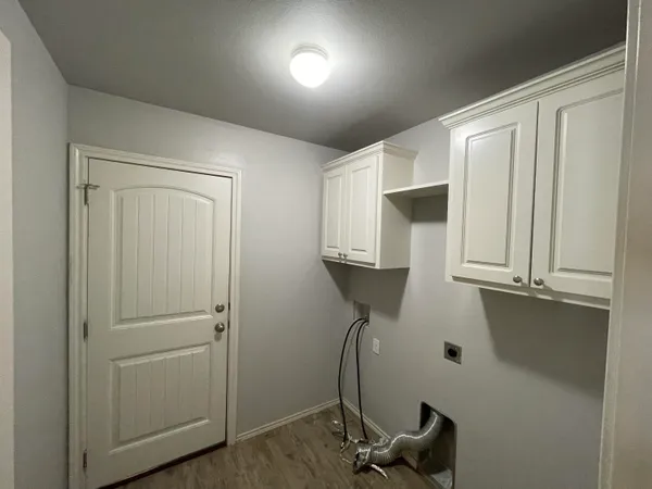 a view of a storage & utility room