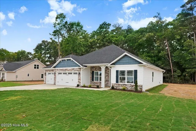 $384,000 | 108 Brighton Street, La Grange, NC 28551