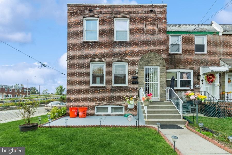 3169 West Ironside Road Camden, NJ 08104 - Photo 1 of 19 Gallery Image 1