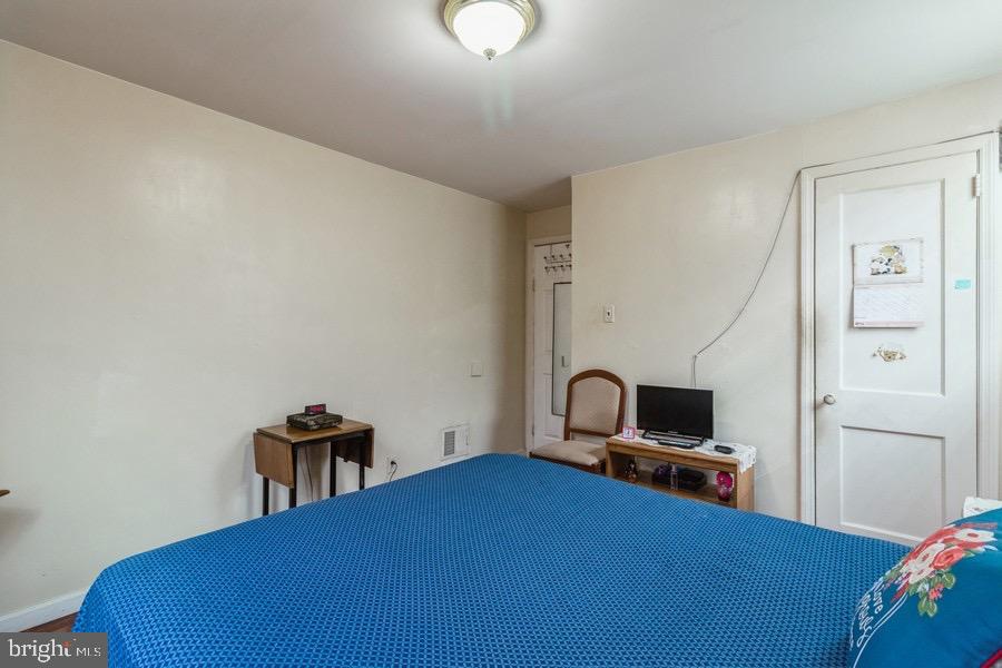 3169 West Ironside Road Camden, NJ 08104 - Photo 10 of 19 Gallery Image 10