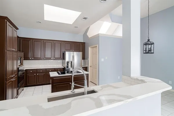 $2,800 | 2712 Creekmere Drive, Richardson, TX 75082