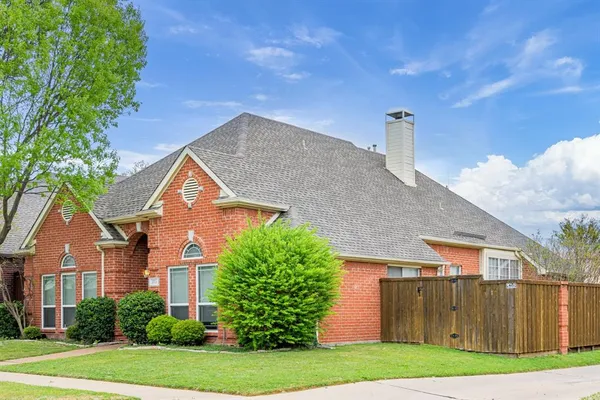$2,800 | 2712 Creekmere Drive, Richardson, TX 75082