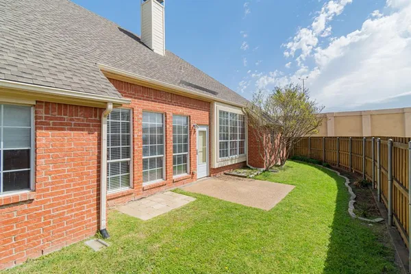 $2,800 | 2712 Creekmere Drive, Richardson, TX 75082