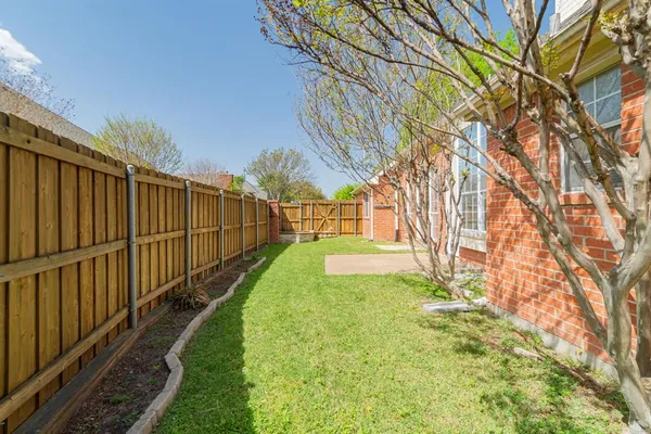 $2,800 | 2712 Creekmere Drive, Richardson, TX 75082