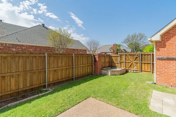 $2,800 | 2712 Creekmere Drive, Richardson, TX 75082