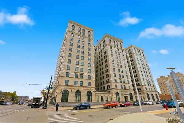 $365,000 | 15 East Kirby Street, Unit 204, Detroit, MI 48202