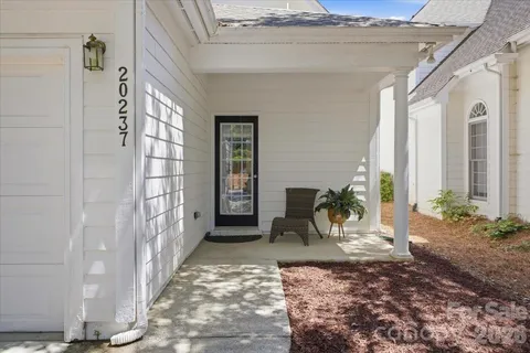 $475,000 | 20237 Harroway Drive, Cornelius, NC 28031