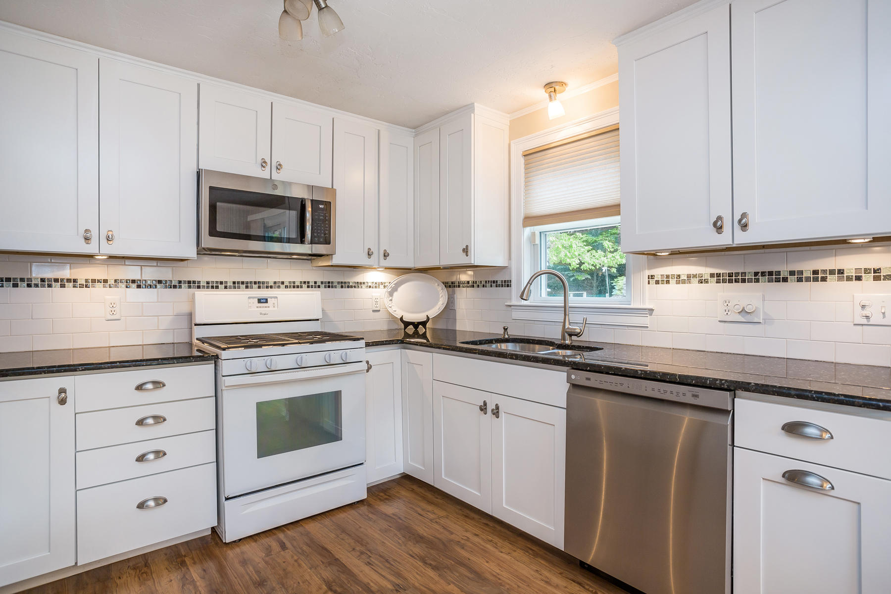 94 South Sandwich Road Mashpee, MA 02649 - Photo 7 of 38 012_94SSandwich_06072019