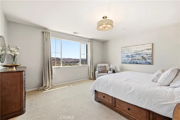 $1,050,000 | 28886 West Hills Drive, Valencia, CA 91354