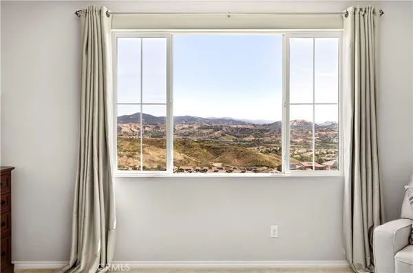 $1,050,000 | 28886 West Hills Drive, Valencia, CA 91354