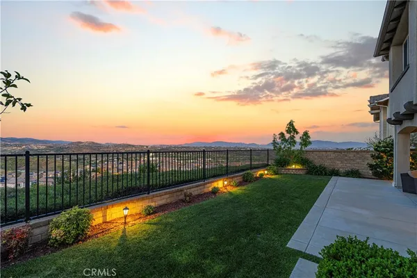 $1,050,000 | 28886 West Hills Drive, Valencia, CA 91354