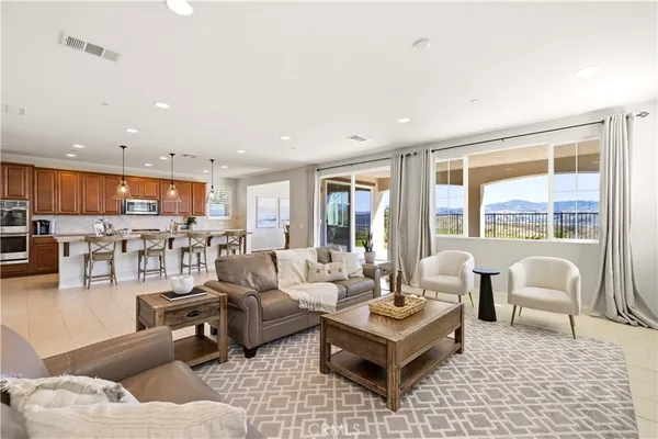 $1,050,000 | 28886 West Hills Drive, Valencia, CA 91354
