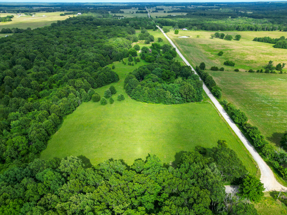 10175 Doe Run Road Phillipsburg, MO 65722 - Photo 11 of 18 DJI_0076