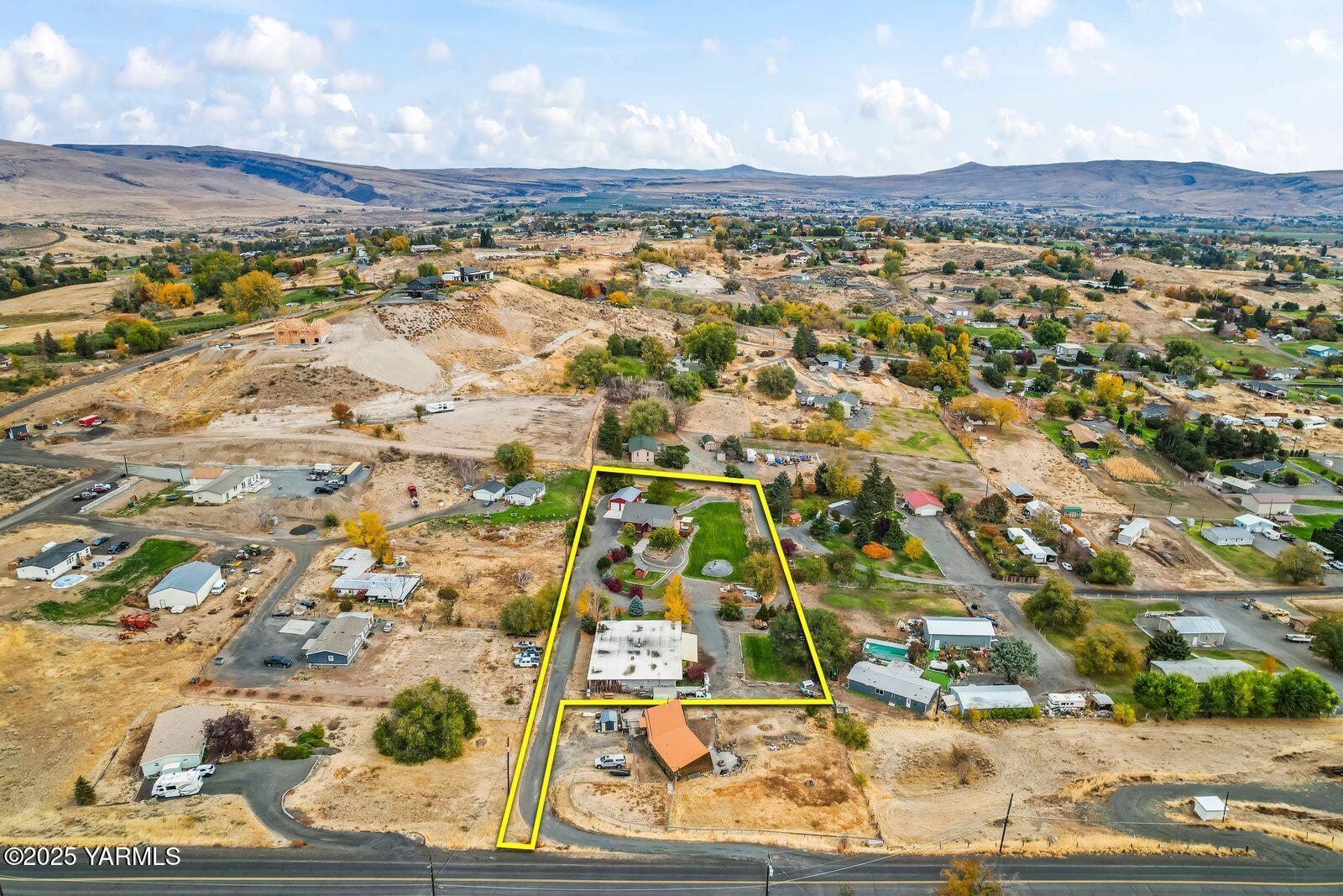 233 Tibbling Road Selah, WA 98942 - Photo 46 of 51 a view of a city