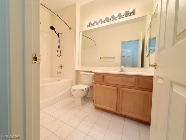 $1,563 | 3810 Juno Beach Street, Unit 202, Las Vegas, NV 89129