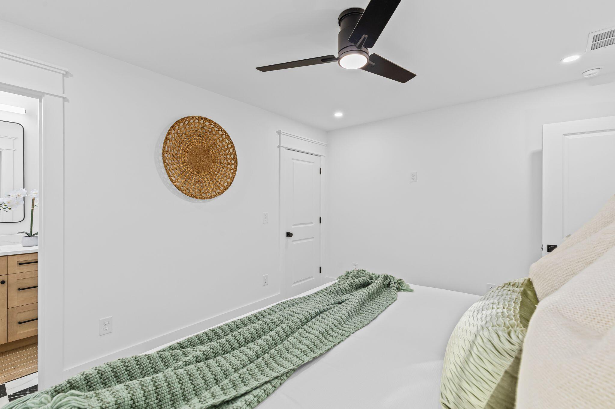 7 Larnes Street Charleston, SC 29403 - Photo 27 of 42 Master Bedroom