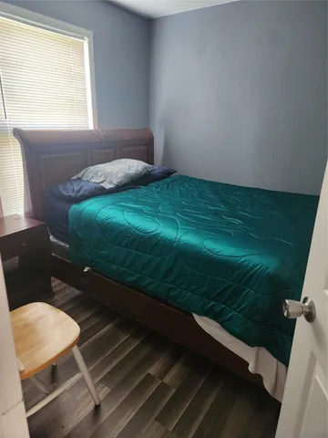 $1,050 | 715 South Market Street, Grapeland, TX 75844