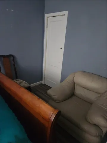 $1,050 | 715 South Market Street, Grapeland, TX 75844