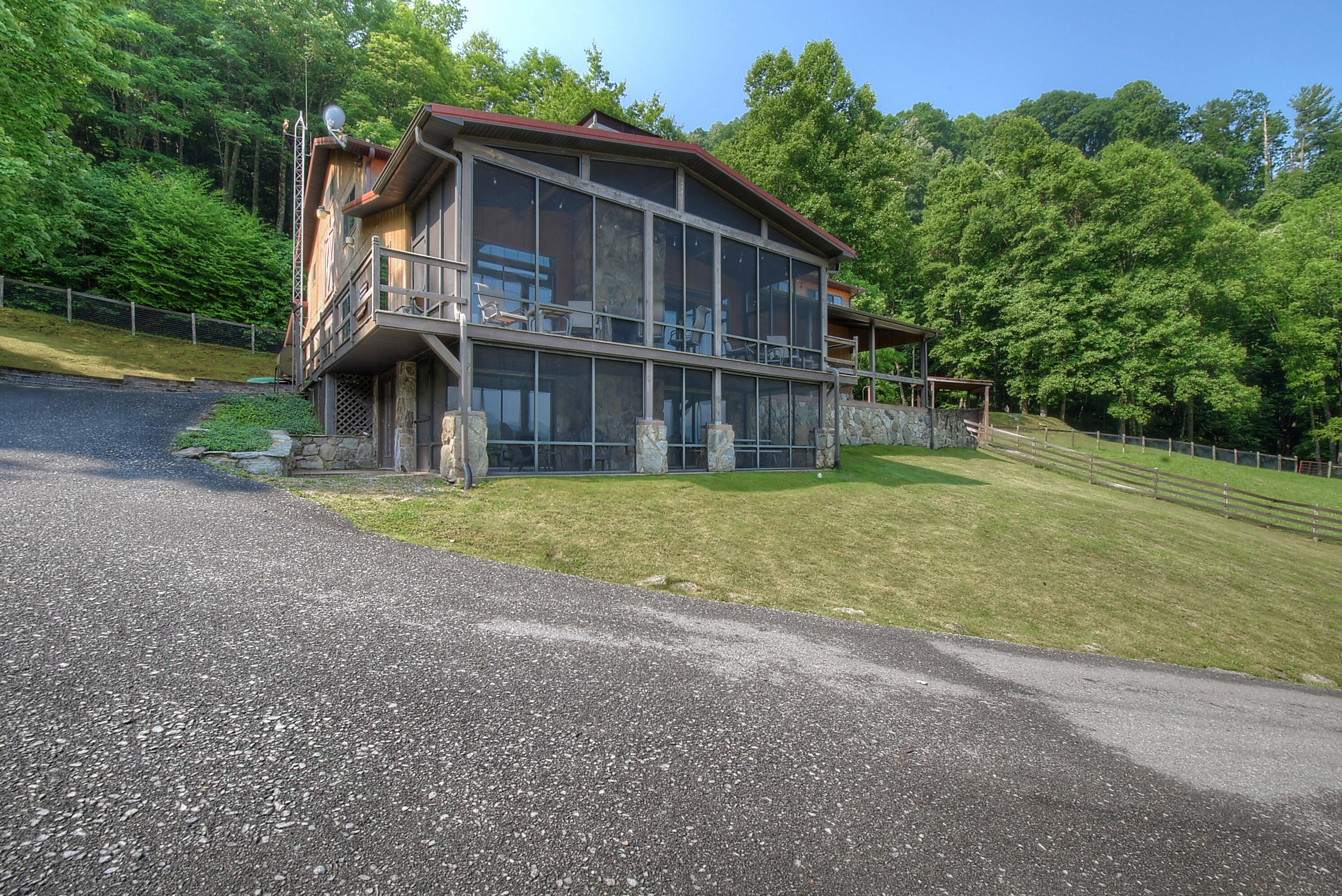 210 Chandler Cove Road Erwin, TN 37650 - Photo 35 of 89 2