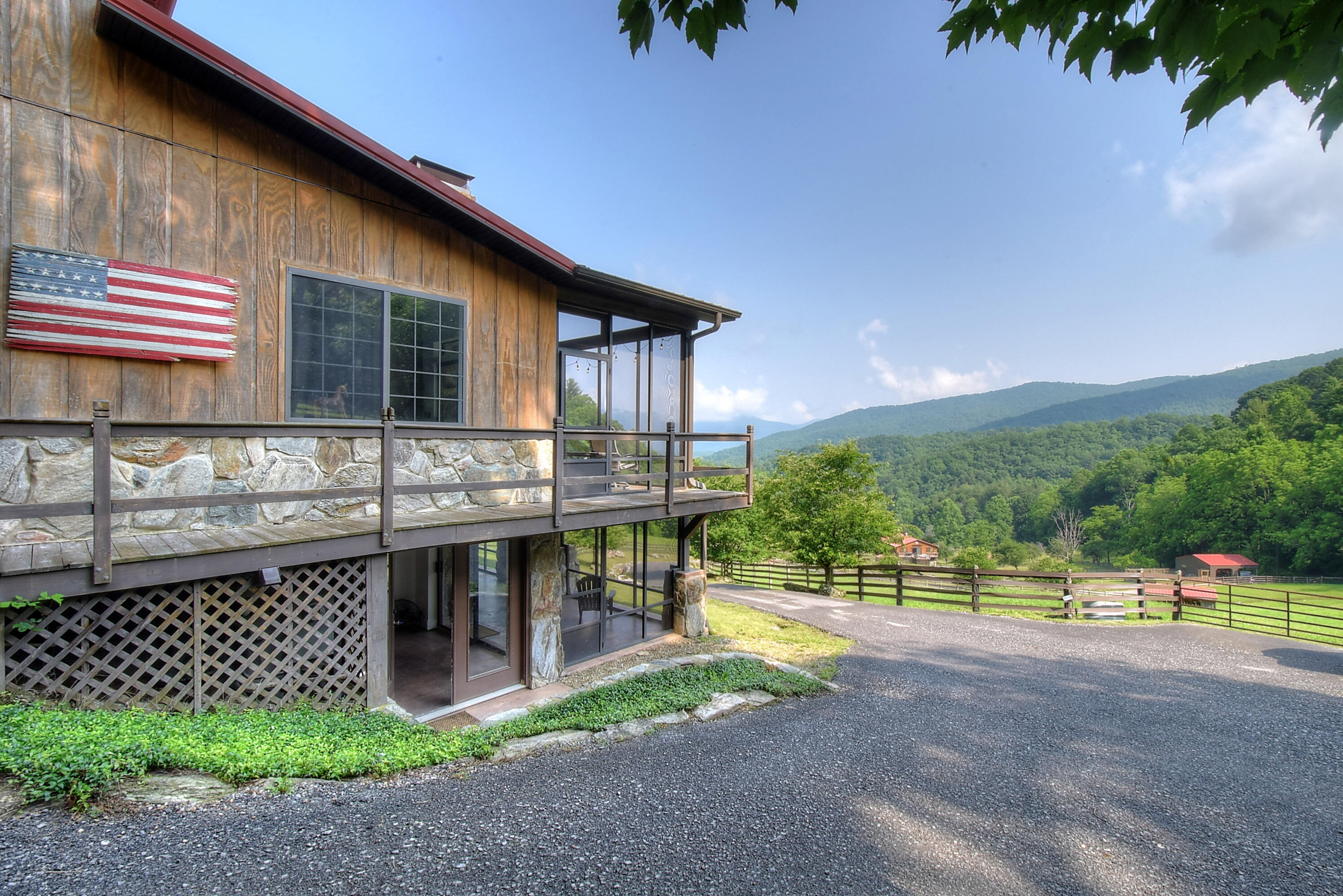 210 Chandler Cove Road Erwin, TN 37650 - Photo 36 of 89 3