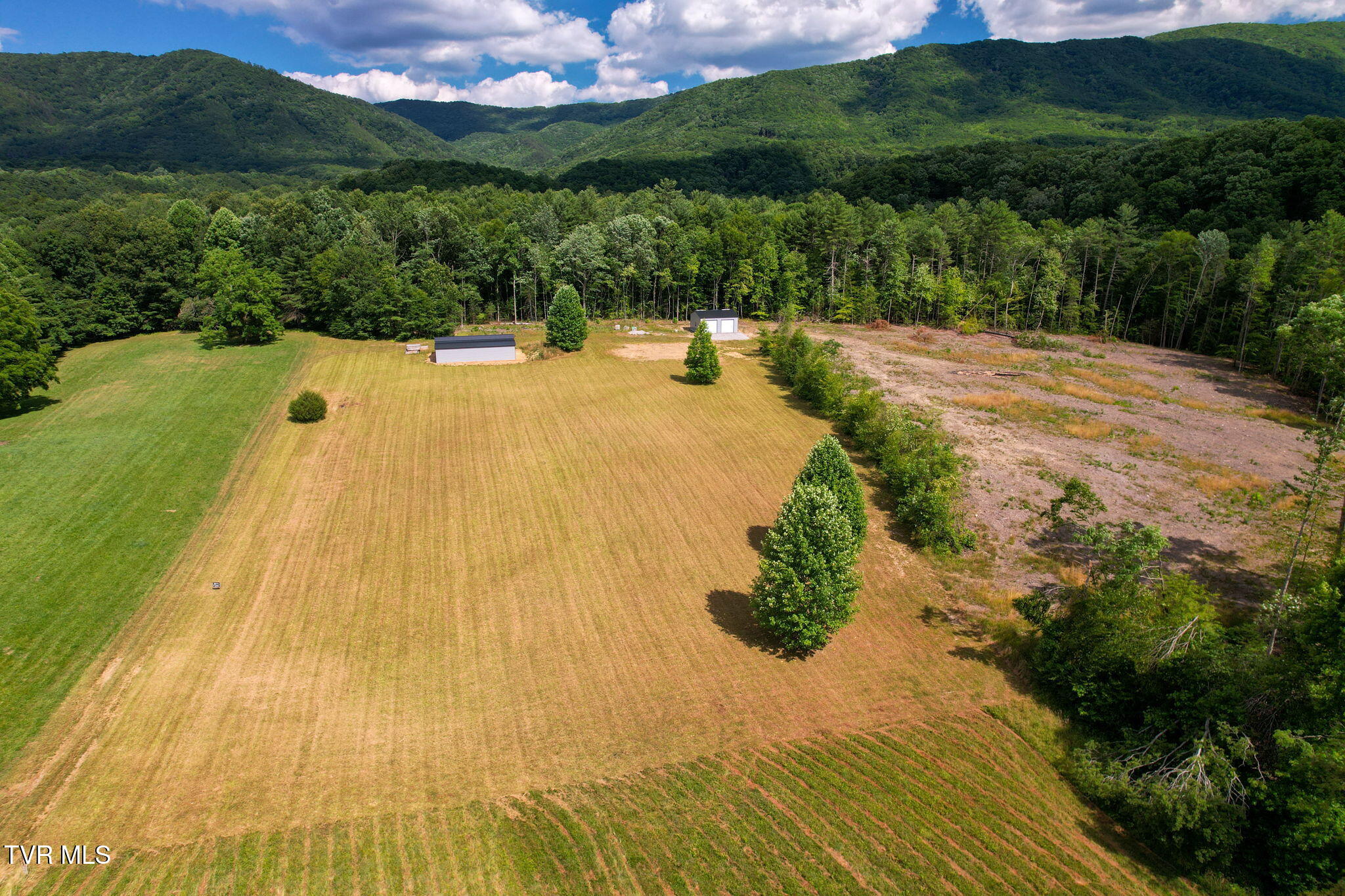 424 Rust Road Bristol, TN 37620 - Photo 7 of 14 6-web-or-mls-454-rust-rd