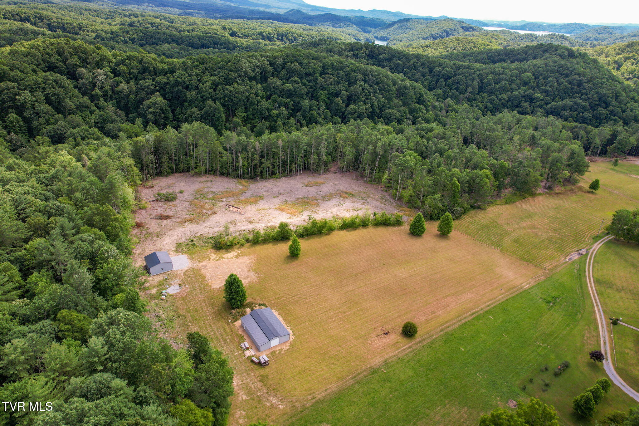 424 Rust Road Bristol, TN 37620 - Photo 9 of 14 1-web-or-mls-454-rust-rd