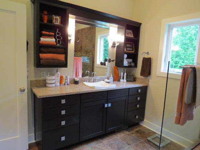 1928 Glass Hill Road Goode, VA 24556 - Photo 17 of 34 017 Master Bath #2
