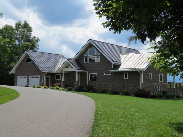 1928 Glass Hill Road Goode, VA 24556 - Photo 3 of 34 03 Front of House